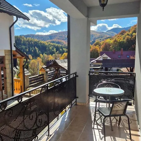 княжий двір Hotel 4*
